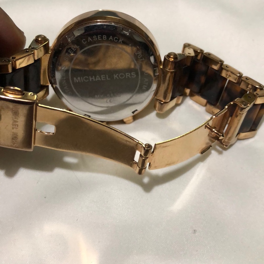 MK Watch - Picture 3 of 3